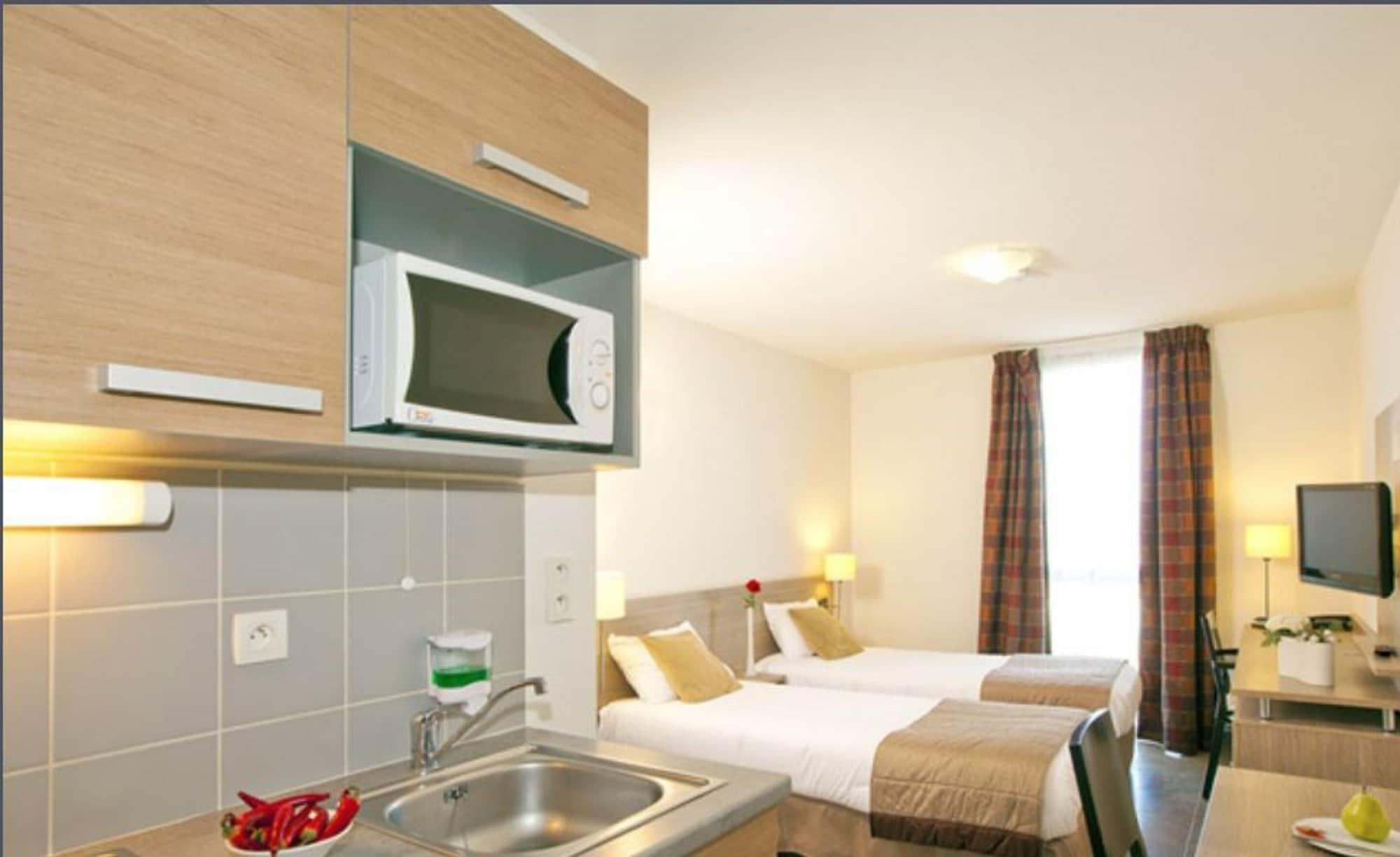 Apparthotel Sejours & Affaires Маноск Экстерьер фото