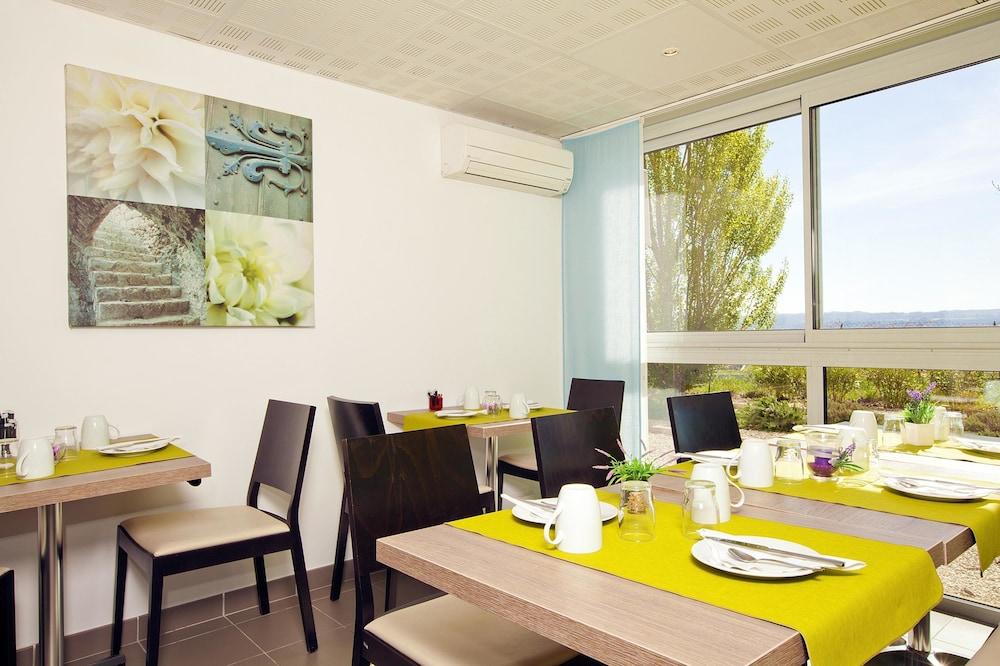 Apparthotel Sejours & Affaires Маноск Экстерьер фото