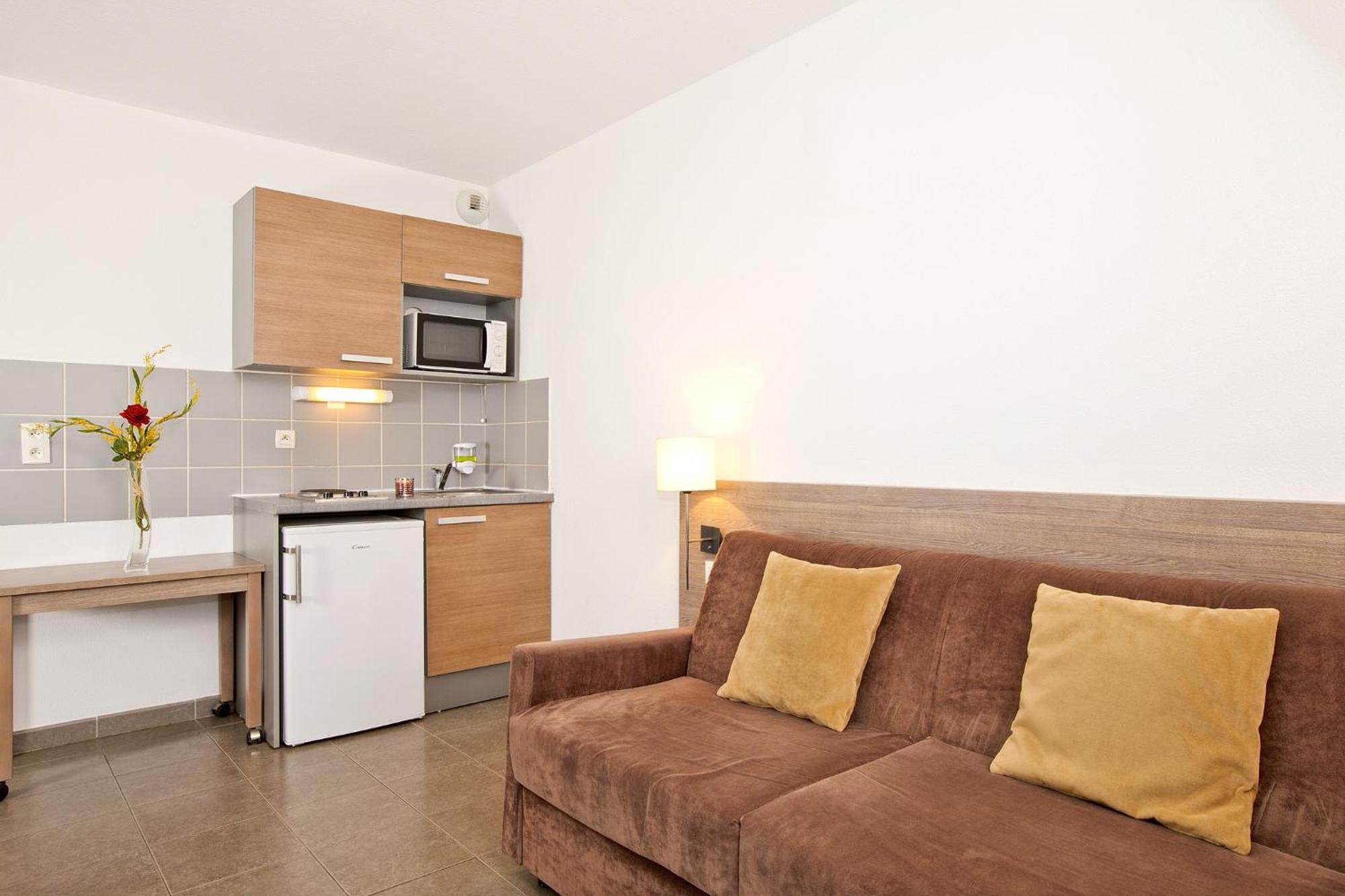 Apparthotel Sejours & Affaires Маноск Экстерьер фото